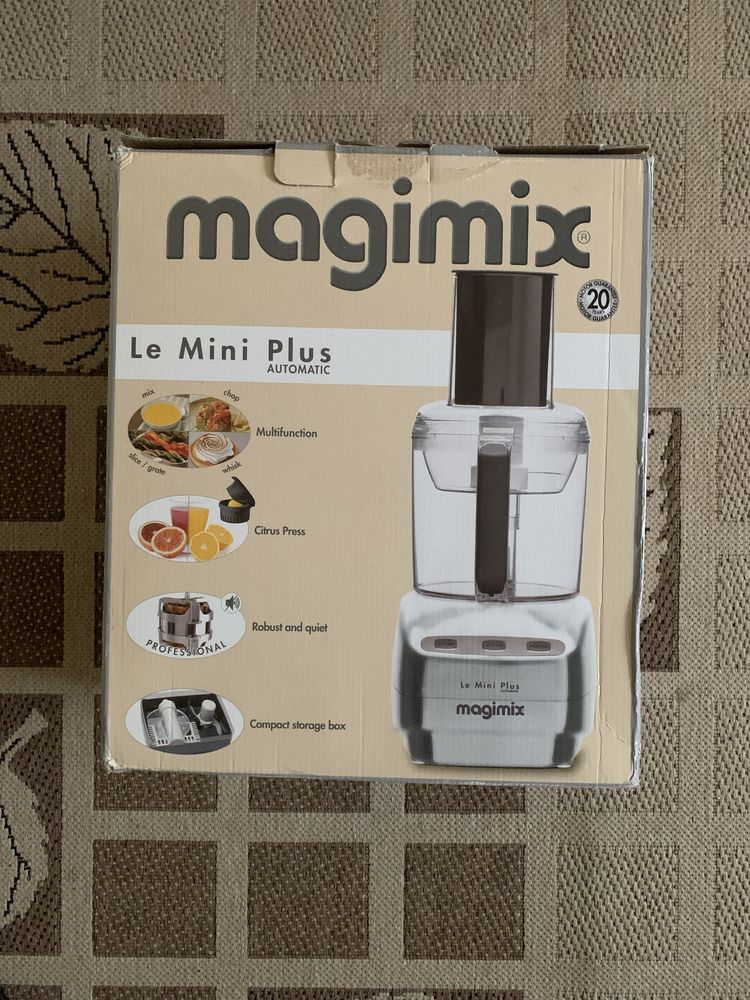 Кухонний комбайн Magimix Le Mini Plus Automatic.