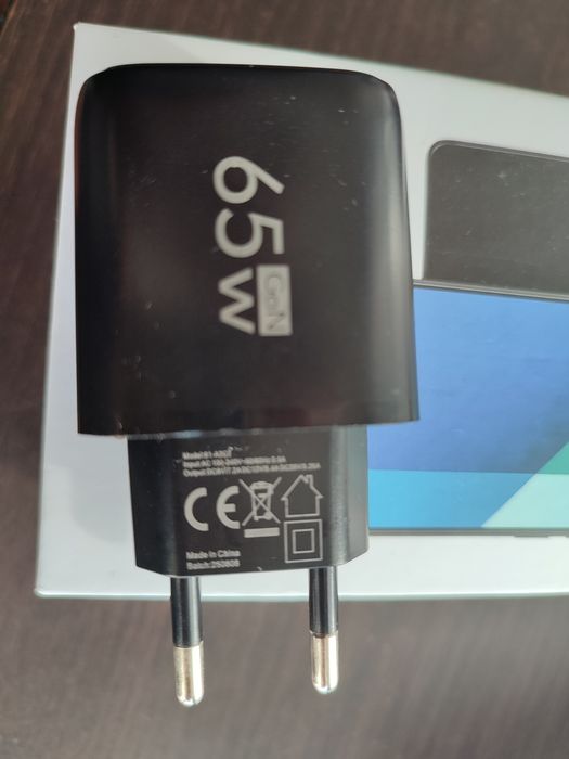 Ładowarka / Zasilacz Sieieciowy 65W do Telefon i Laptop USB-C  USB-A
