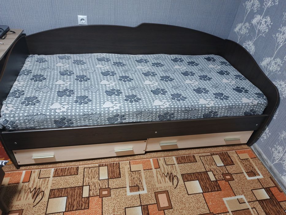 Продам ліжко в гарному стані