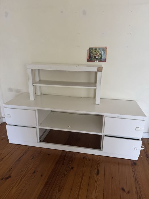 Doação de móveis Hack e sapateira