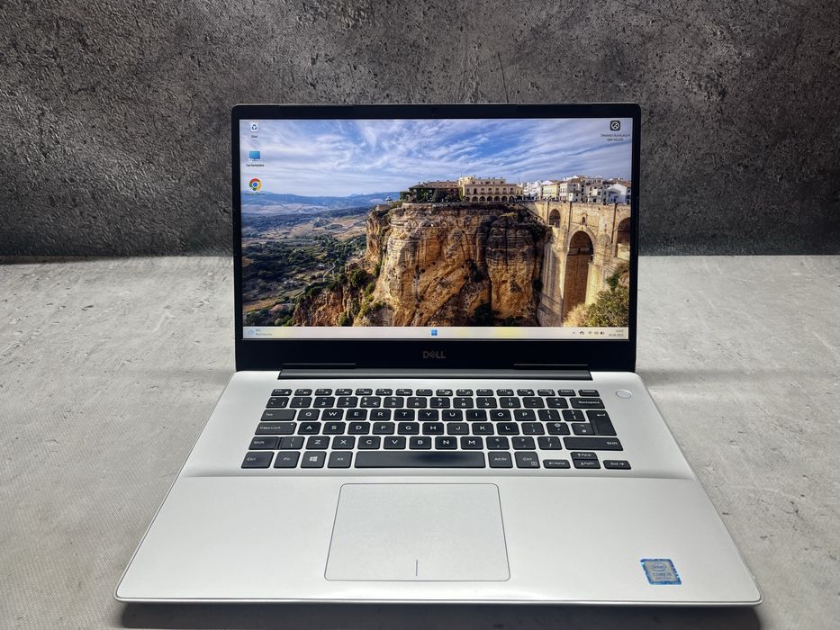 Dell Inspiron 5580 / INTEL i5-8265U / 8GB DDR4 / 256GB SSD / 15” FHD