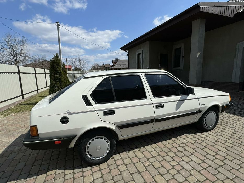 Продам вольво 340