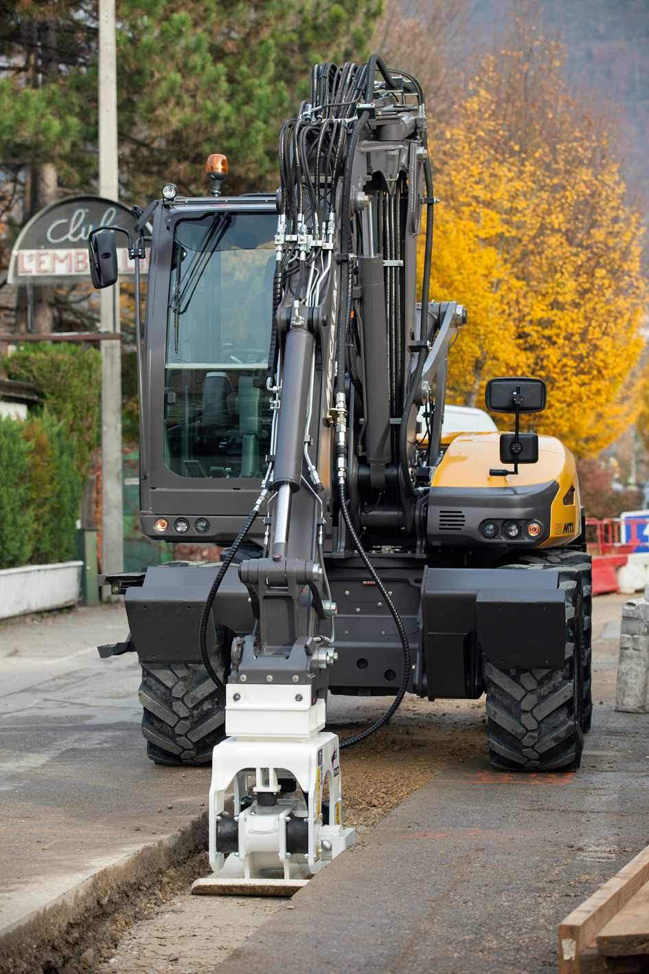 Zagęszczarka Simex PV600 dla koparek 6-12 ton