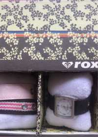 Relógio Roxy com braceletes