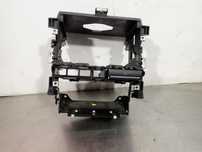 RAMKA RADIA AUDI A3 8P