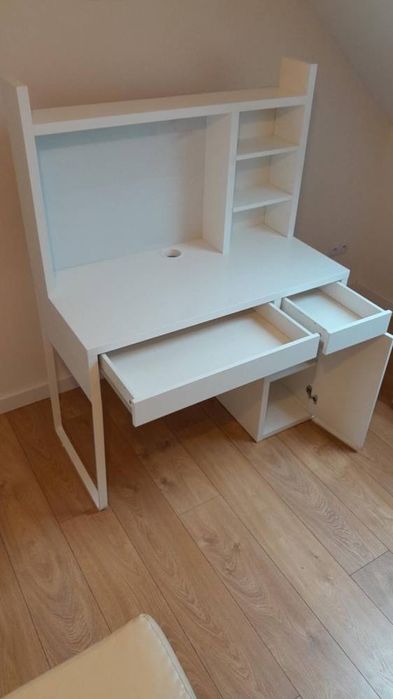 Biurko ikea Micke z nadstawką