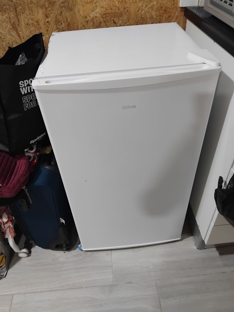 Frigorifico novo com garantia comorado á um mês