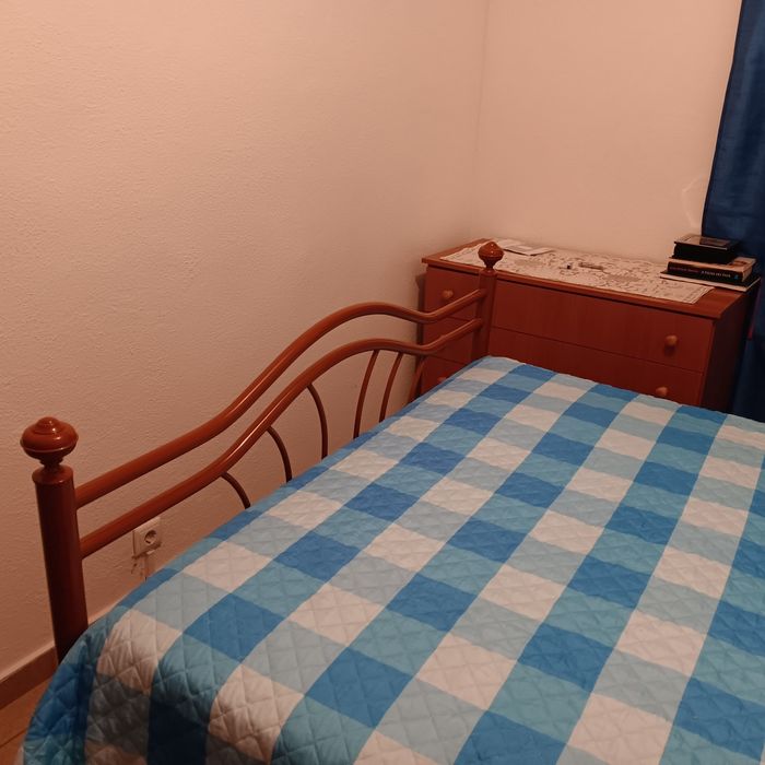 Quarto completo como novo