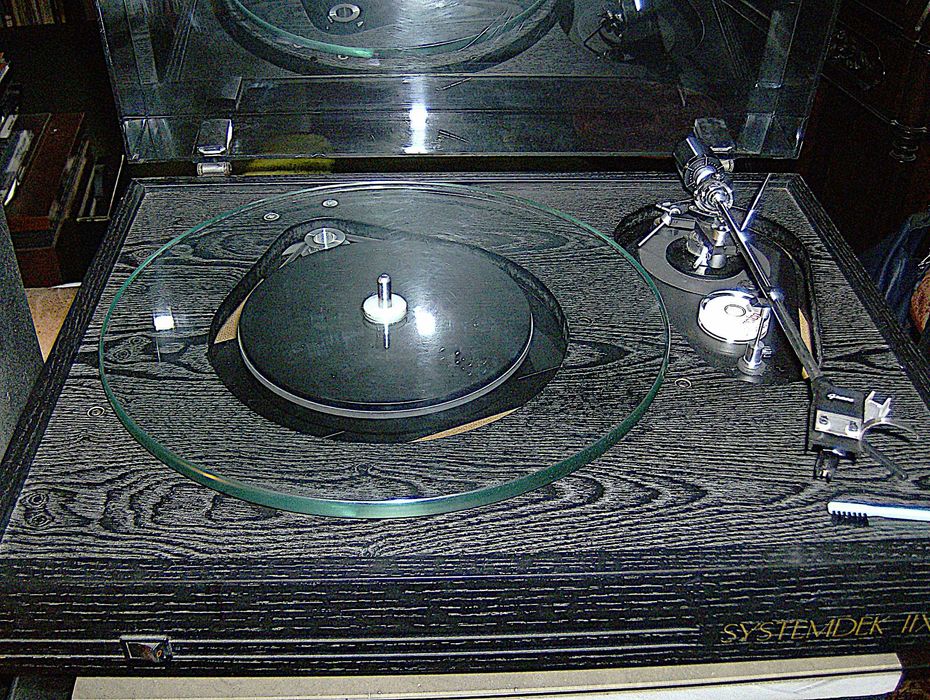 Gira-Discos • Systemdek IIX