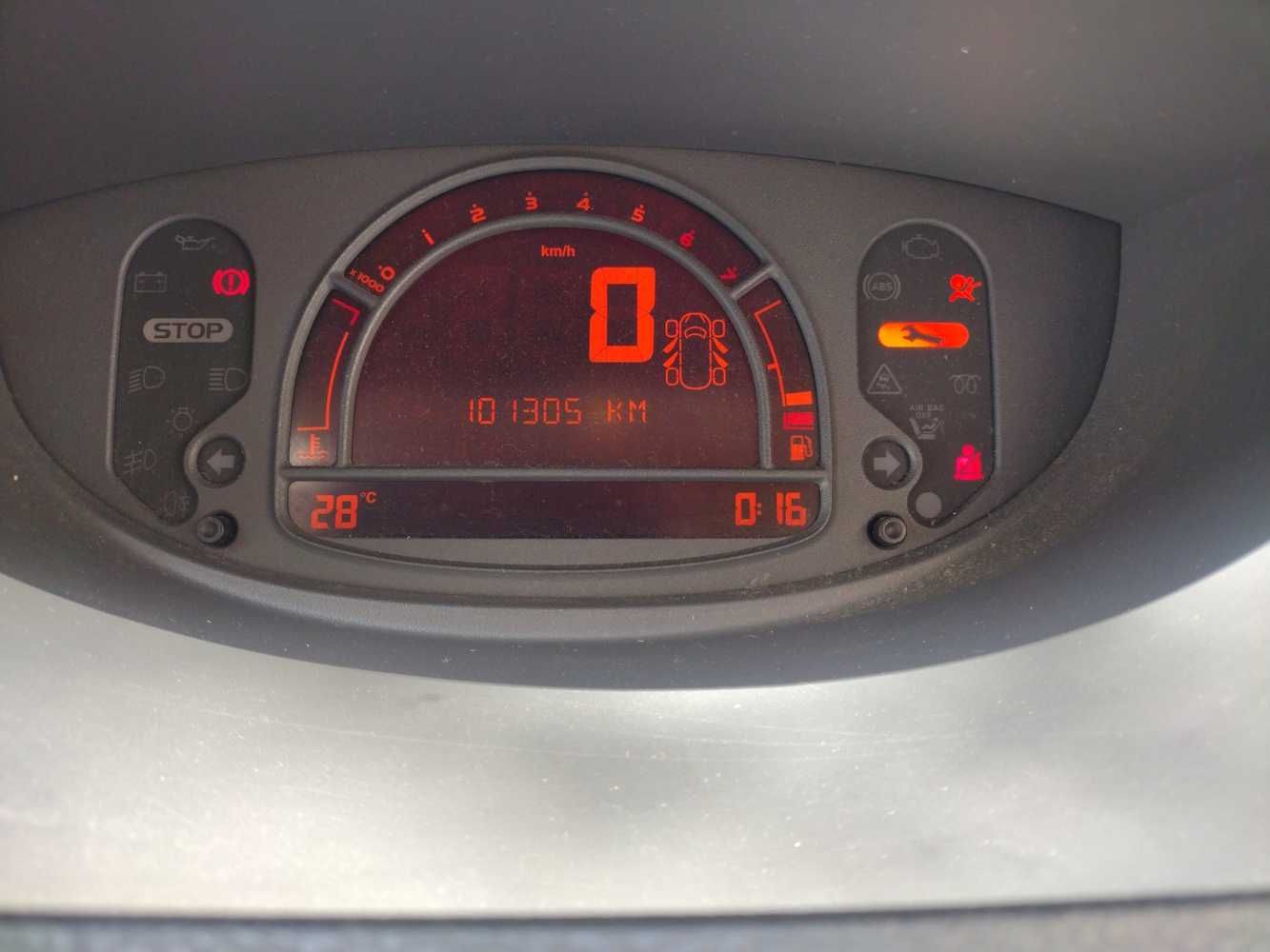 Renault Modus 1.4 benzyna - rok 2005 - w dobrym stanie