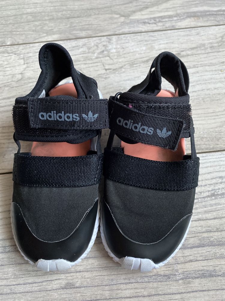 Sandałki Adidas roz. 22