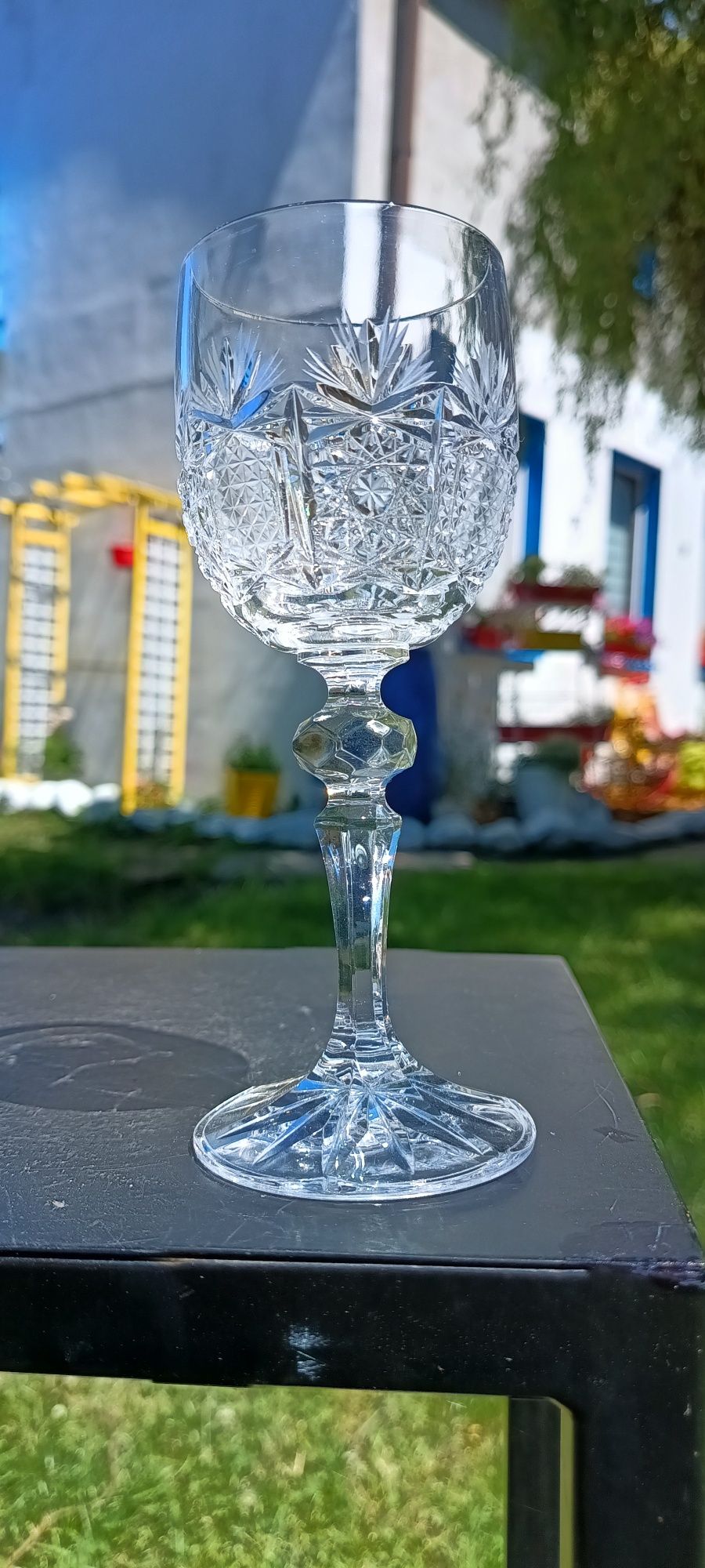 Kryształowy kieliszek