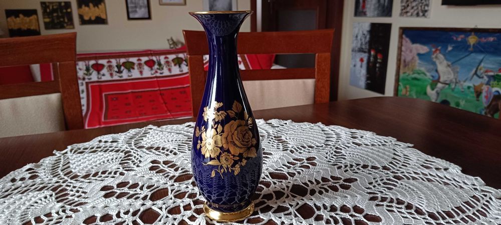 Piękny wazon z porcelany w kolorze kobaltu, sygnowany Bavaria