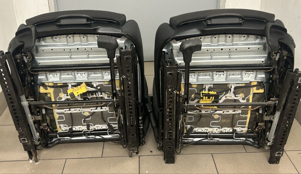 BMW E81 M-Pakiet Fotele Siedzenie Skóra Fotel  Boczki Komplet Wnętrze