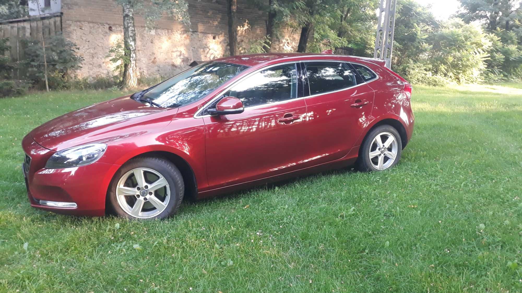 Volvo V40 2 litrowy disel 150 KM, 2013 r. prywatny, zadbany egzemplarz