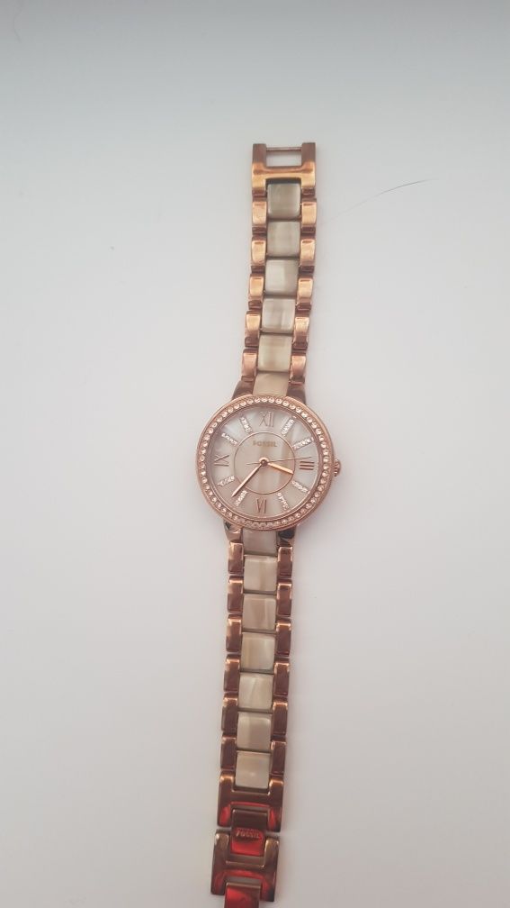 Годинник жiночий Fossil ES3716