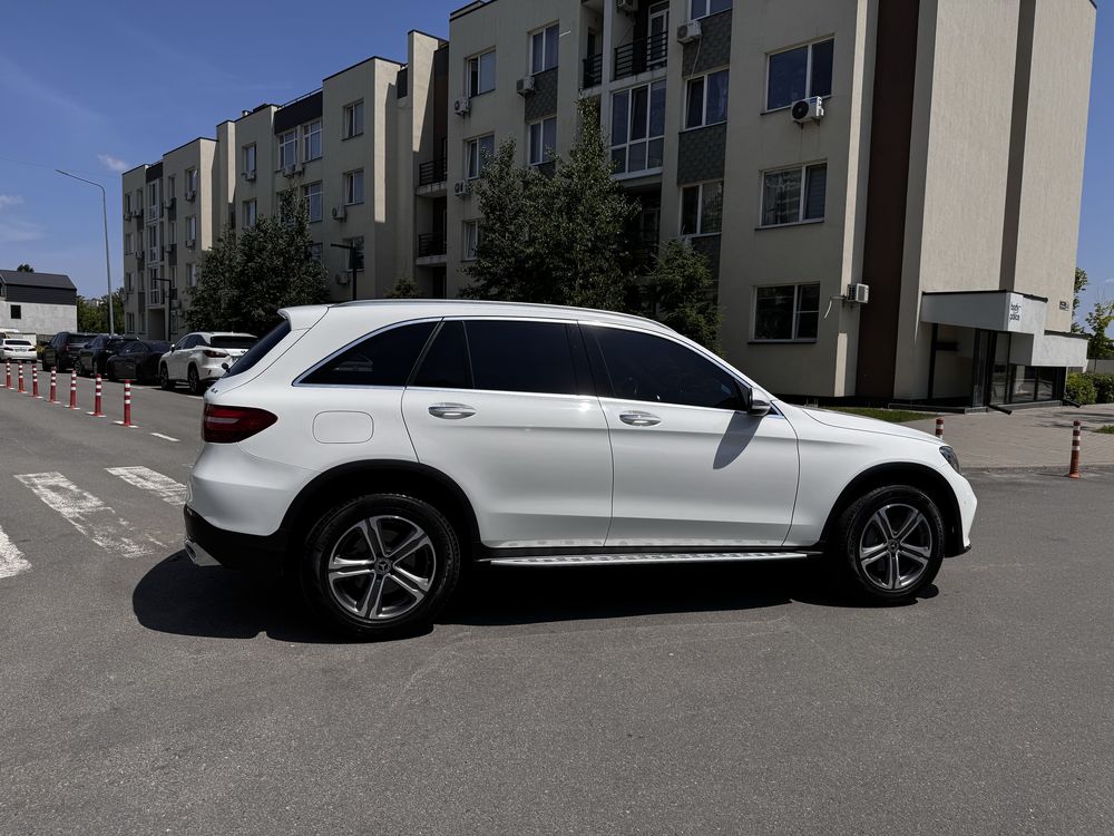 Продам Mercedes-Benz GLC