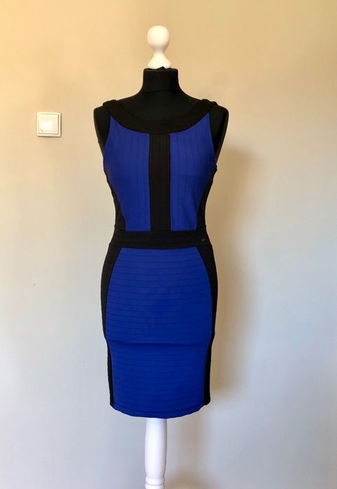 Sukienka bandażowa Mohito czarny, niebieski