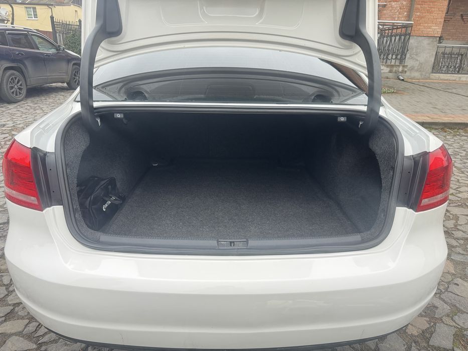 Volkswagen passat nms 2013