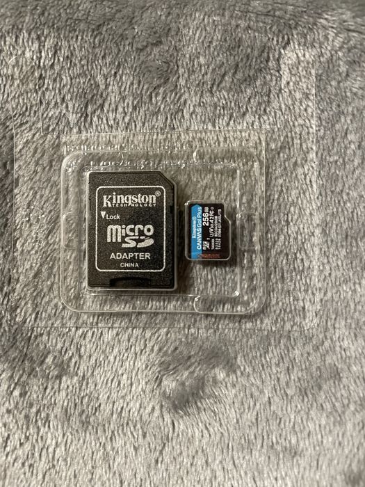 Nintendo Switch OLED 64GB + 2 ігри + карта 256GB