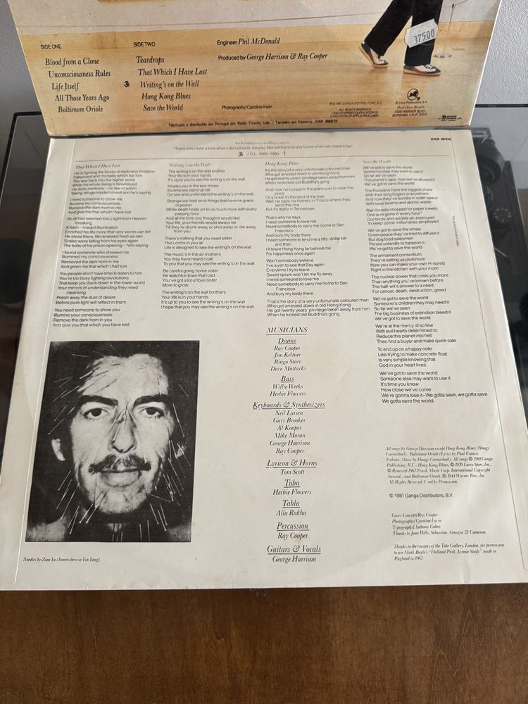 George Harrison Somewhere in England em bom estado