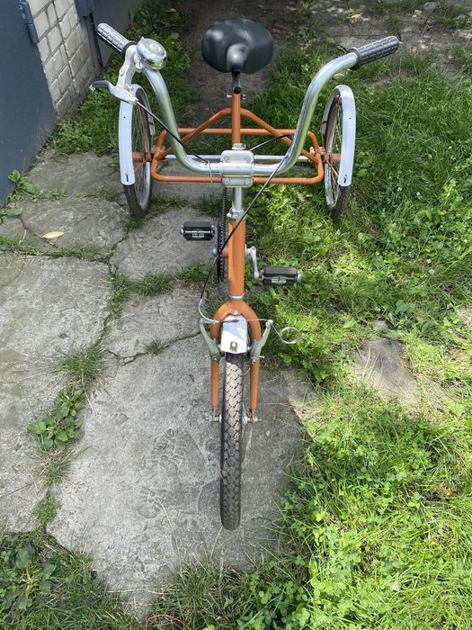 Триколісний велосипед