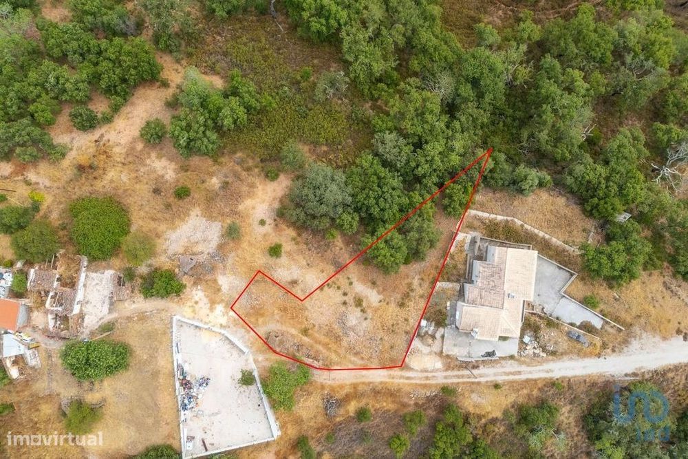 Terreno para construção T1 em Salir de 58,00 m2