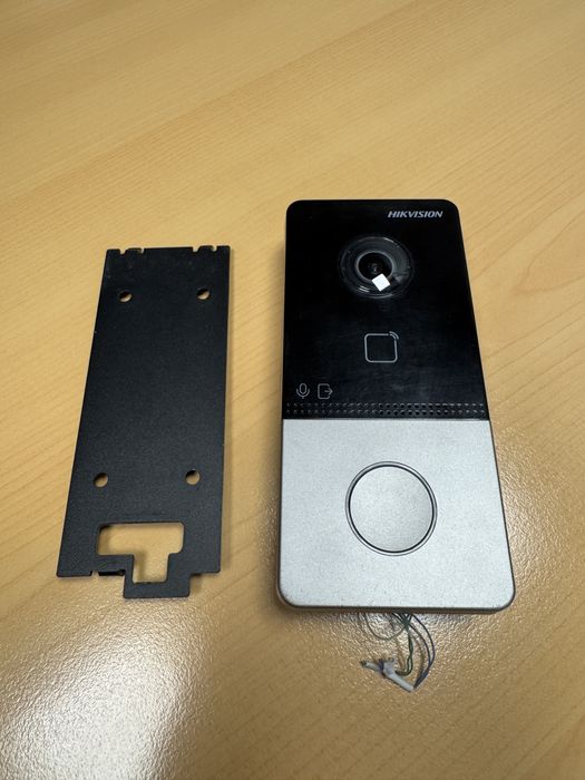 Виклична панель HIKVISION DS-KV6113-WPE1