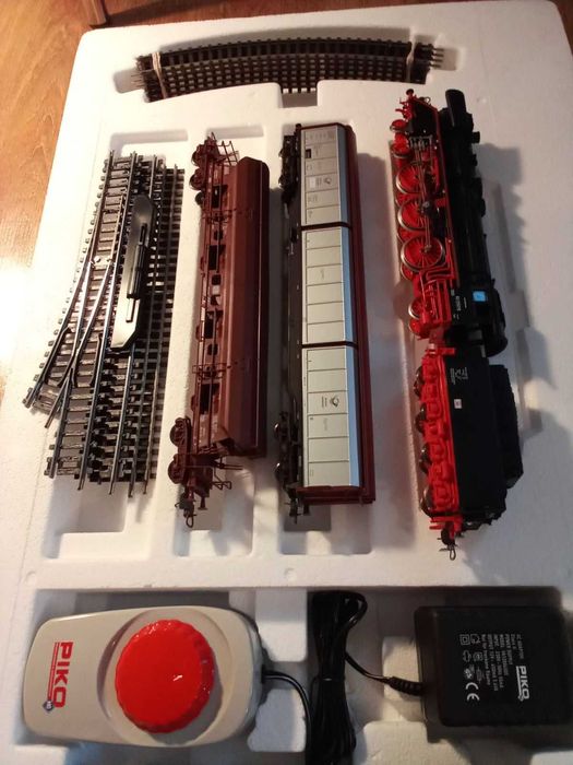 Паровоз BR-51  Fleischmann  СВЕТ c 2х стор. стандарт Пико PIKO HO 1/87