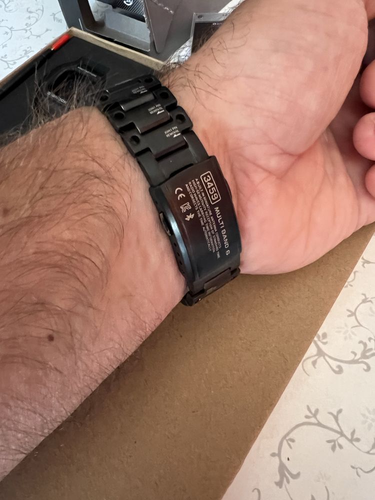 Casio g-shock gw-m5610u-1er. Робот G-Refit Mech Style