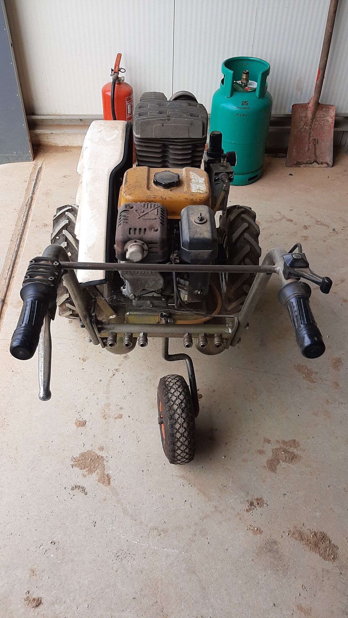 Compressor a gasolina