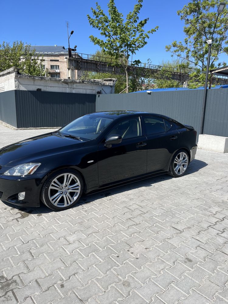 Lexus is220d diesel