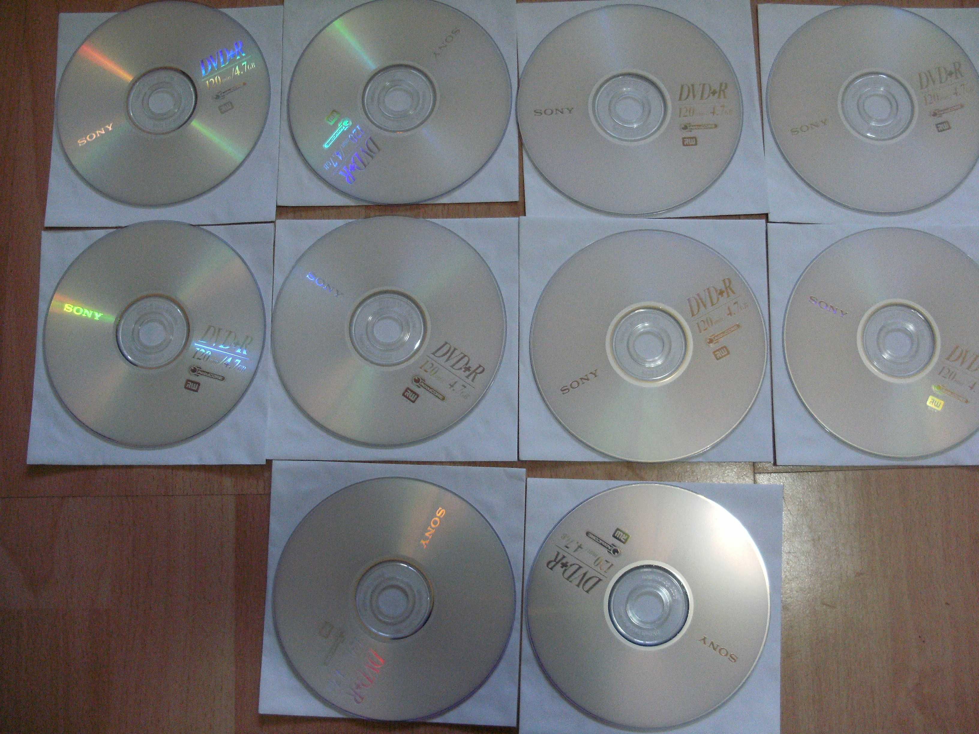 Zestaw 10 czystych płyt DVD + R  z kopertami