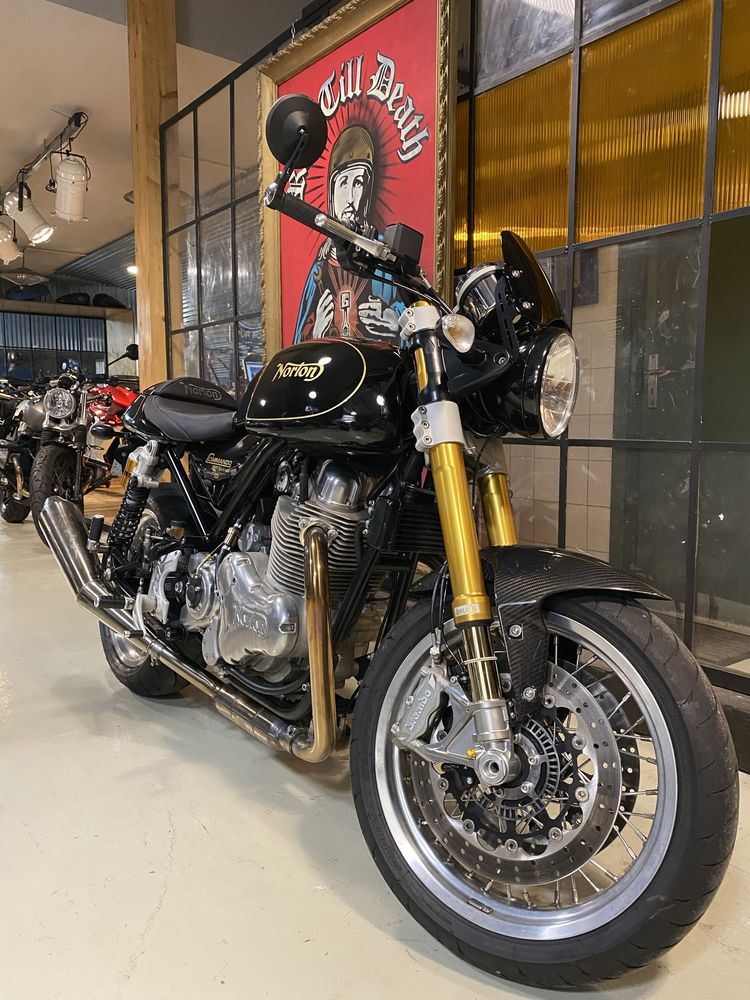 Norton Commando Sport 961 MK II Nacional