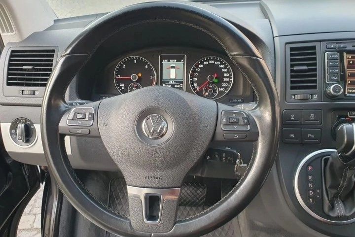 Volkswagen Multivan 2013