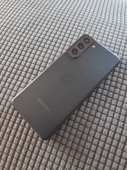 Sprzedam Samsunga S21