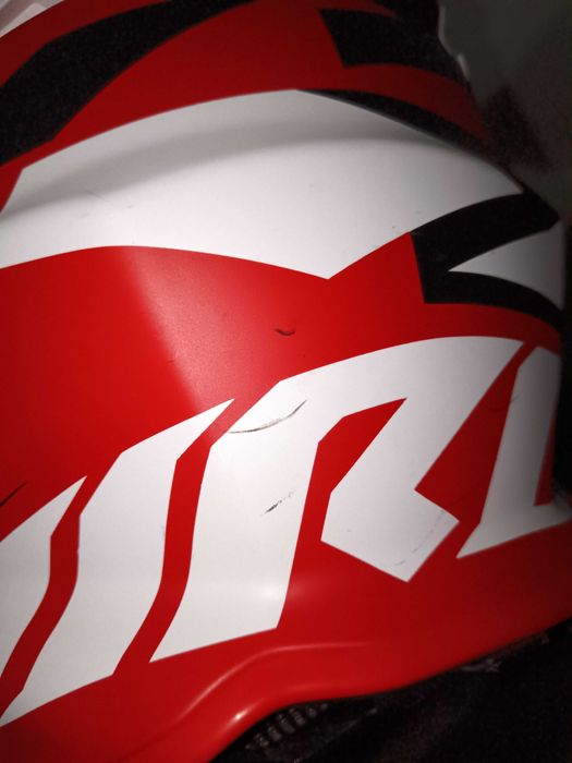 Capacete cross airoh mais óculos
