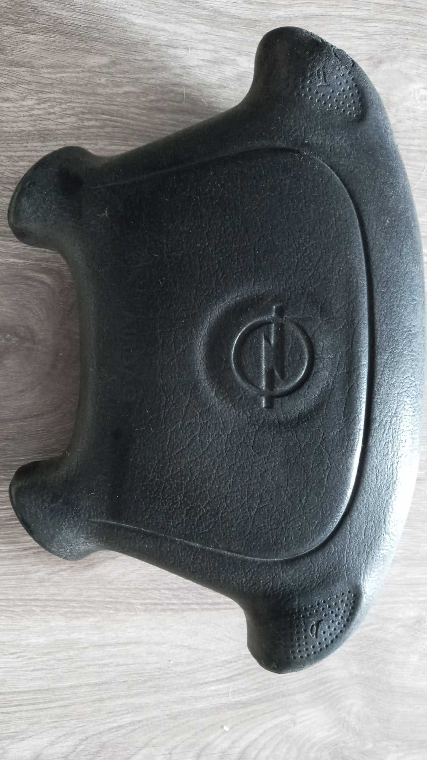 Airbag. Opel Corsa e Astra