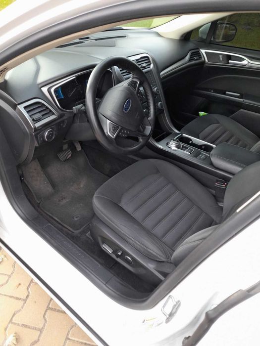 Ford Fusion Hybrid 2017