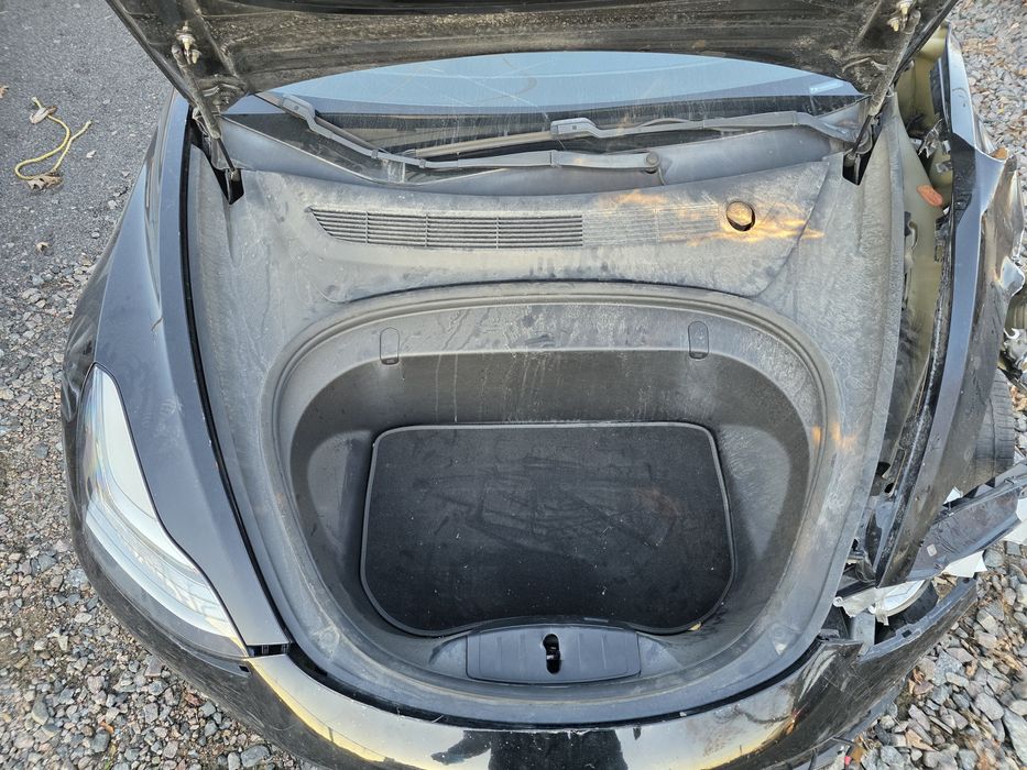 Tesla Model 3 (задній) Львів , рік 2019