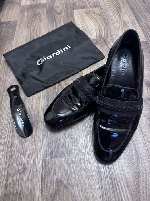 Чоловічі лаковані туфлі (лофери) Giardini 42 р