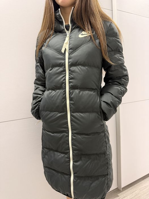 Пуховик Nike Nike Sportswear Windrunner Down-Fill Reversible.