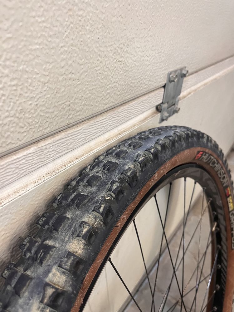 Продам колесо Specialized Roval DH Tubeless 27.5'