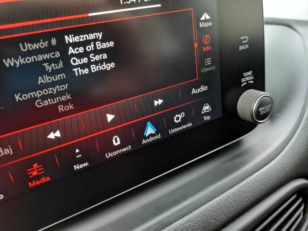 Tipo CARPLAY AndroidAuto na fabrycznym ekranie Fiat Uconnect tablet 7"