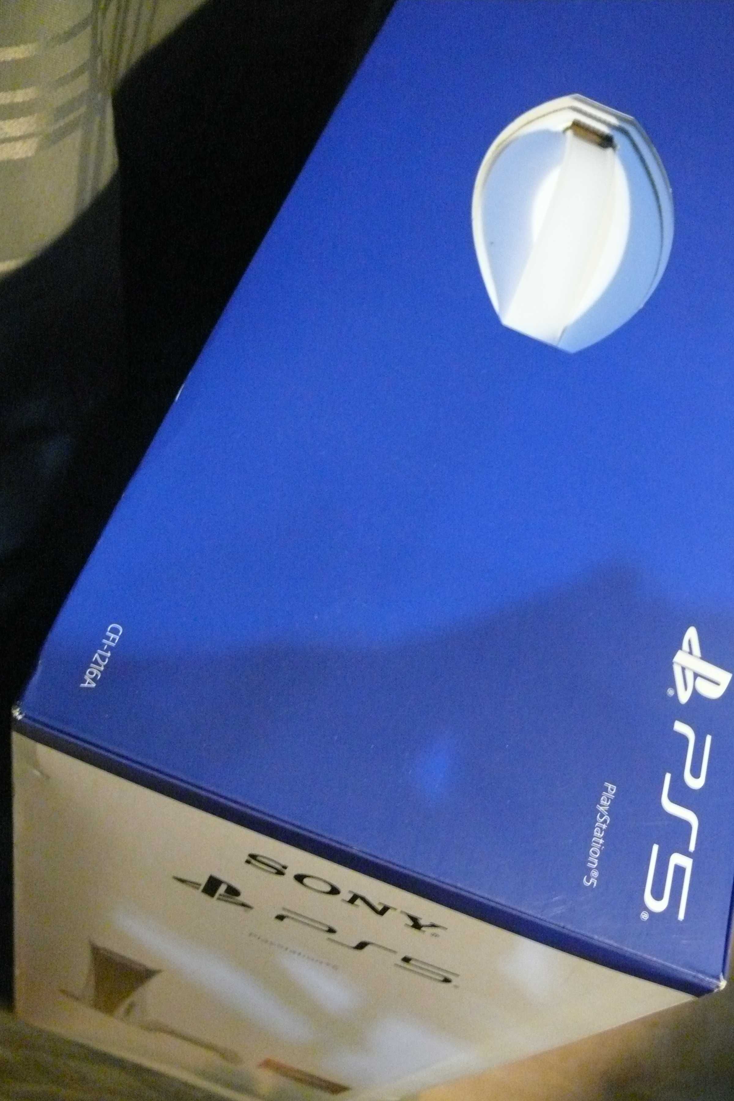 PlayStation 5 Slim - Pacote Call of Duty Modern Warfare III