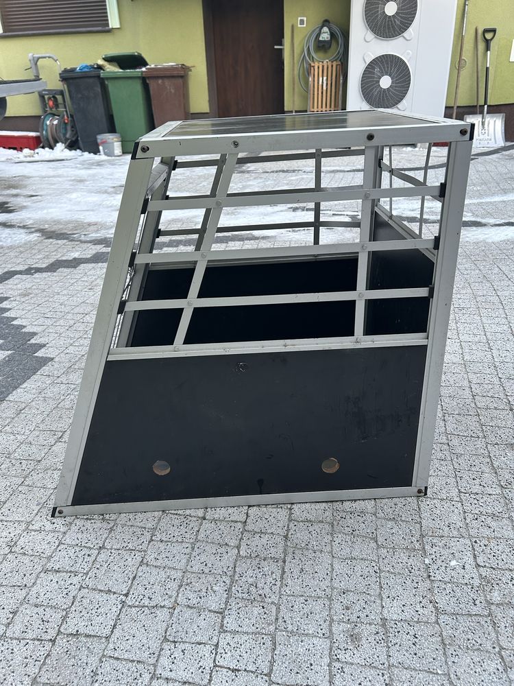Transporter, klatka, kennel dla psa.