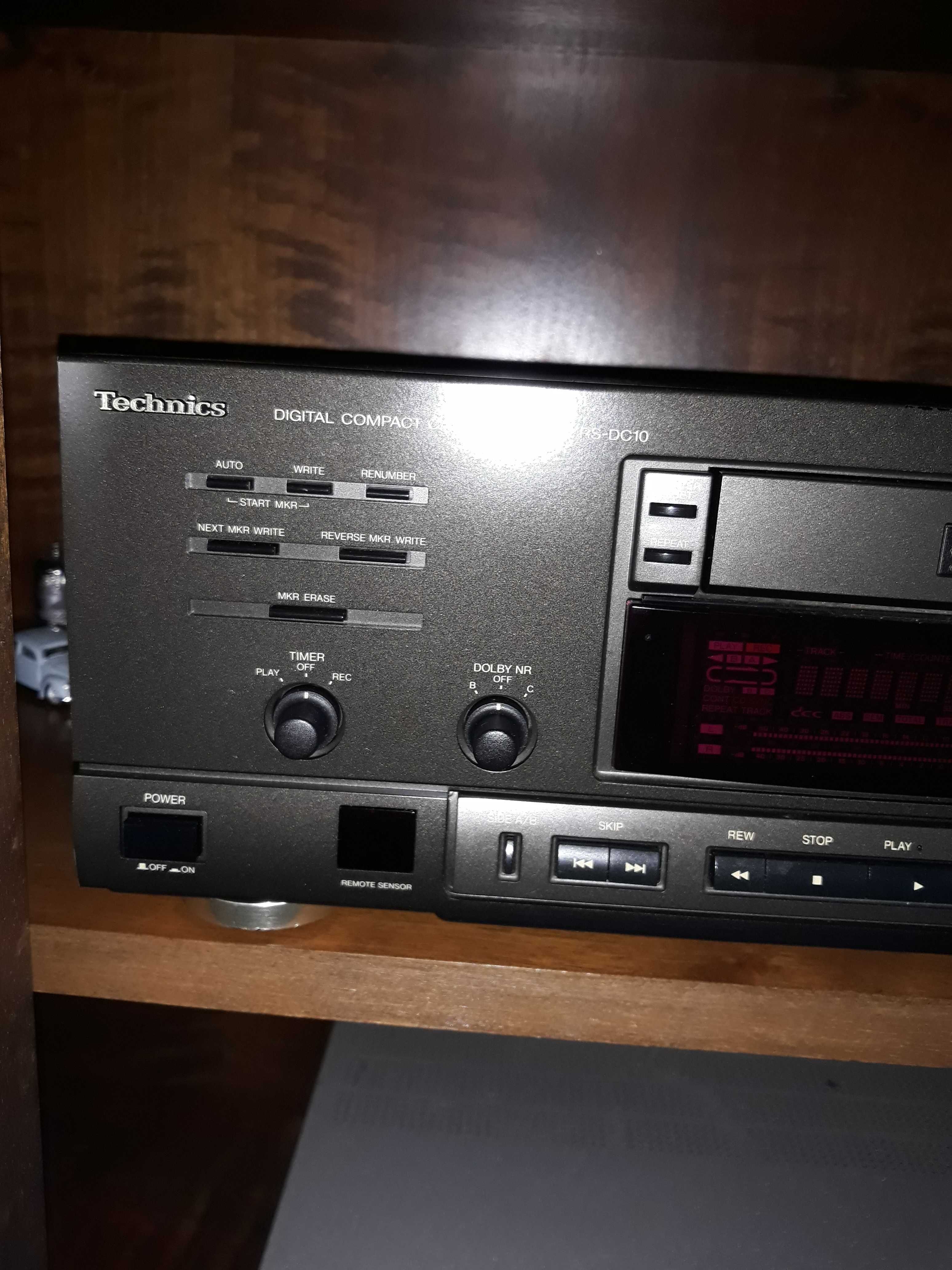Кассетная дека Technics RS-DC10