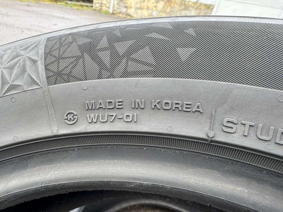 Майже нові зимові шини Nexen 215/55 R16