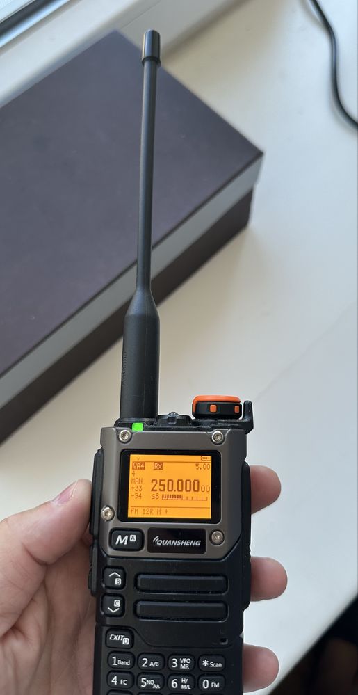 Quansheng UV-K5(8), модифікована на Satcom. 3000 каналів.
