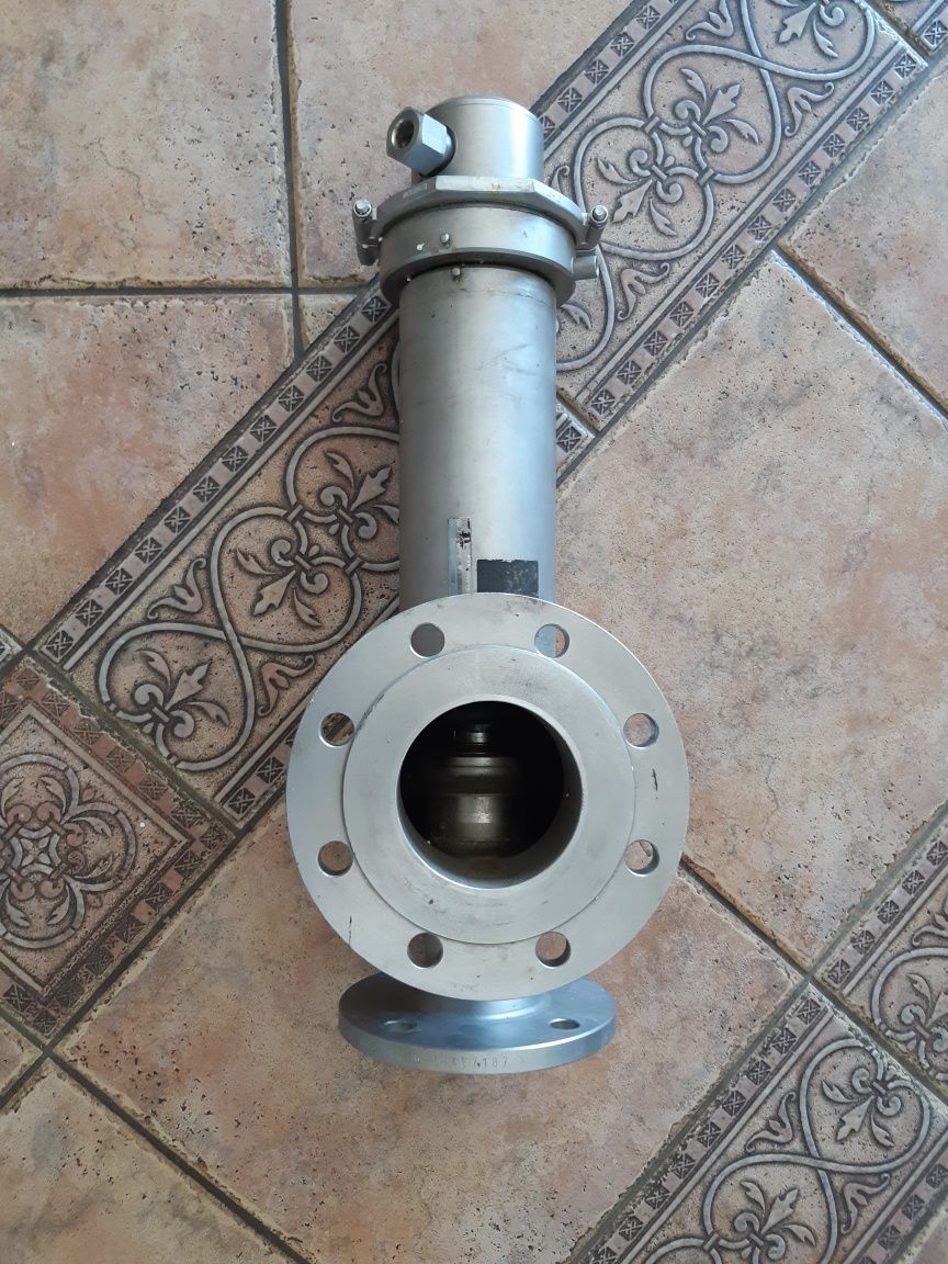 Zawor bezpieczeństwa ko  Dn 65/100 Pn 16